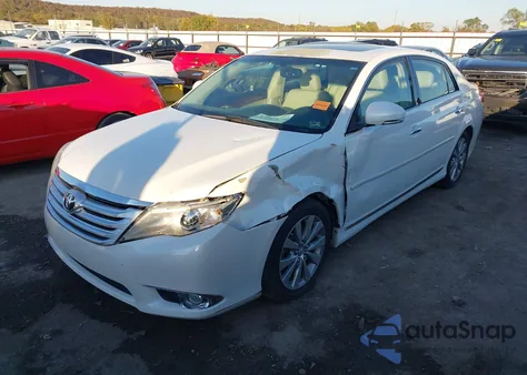 2011 Toyota Avalon Limited из США, поврежденный, VIN 4T1BK3DB6BU411233